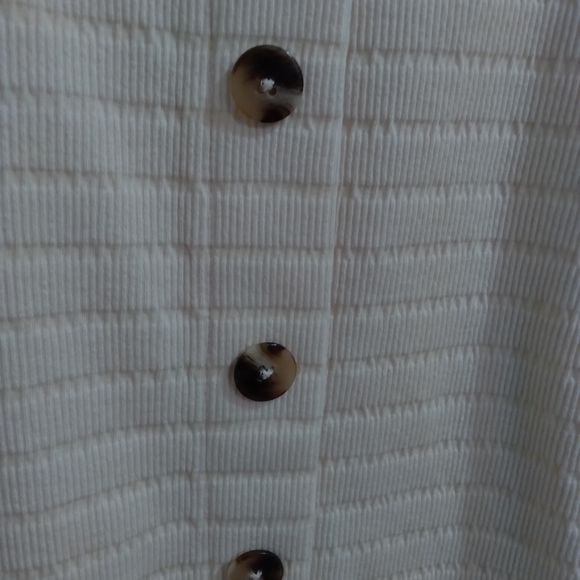 Ann Taylor Cream Blouse with buttons NWT - Picture 6 of 12